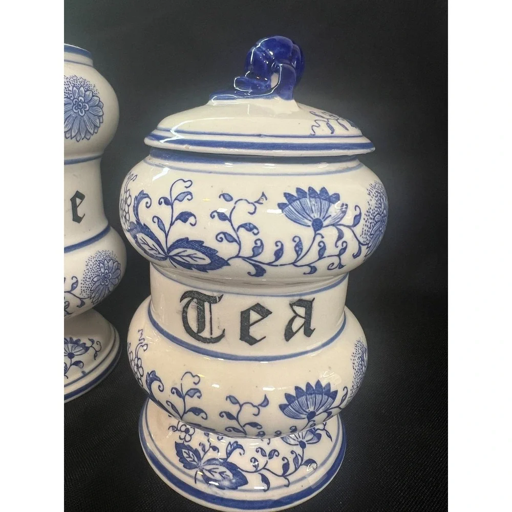 Vintage Blue Onion Style Tea &‎ Coffee Canisters Ceramic Jars Arnart Japan READ